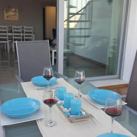 Apart.con Piscina Vistasol Apartamento