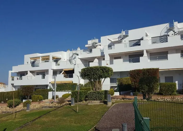 Apart.con Piscina Vistasol Апартаменти